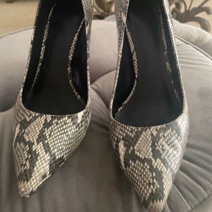 Snakeskin leather Raye heels